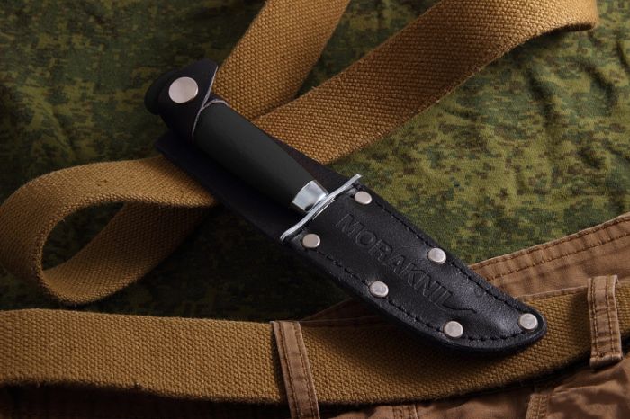 Нож с фиксированным лезвием Morakniv Scout 39 Safe Black, сталь Sandvik 12C27, рукоять береза, черный